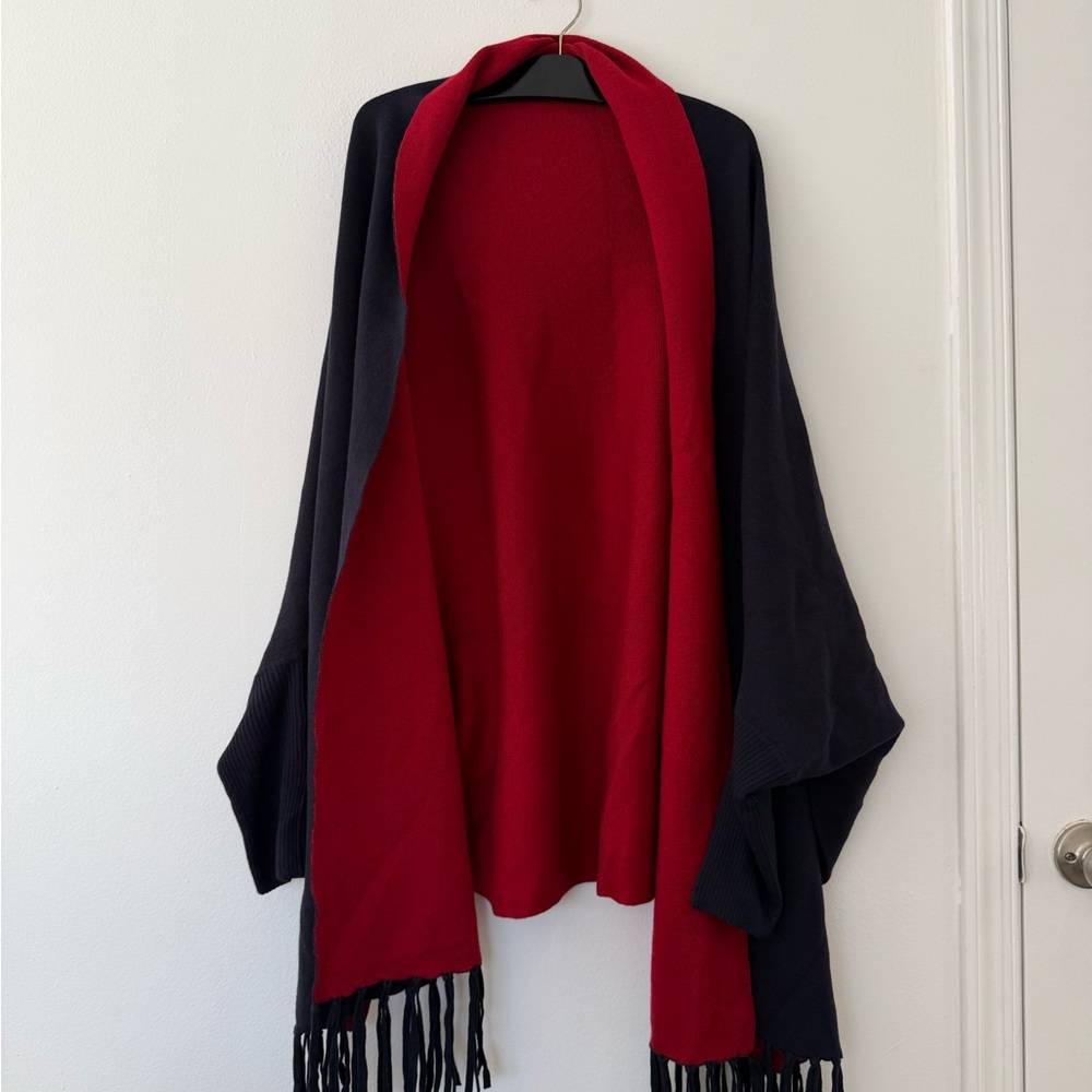 Sandro Reversible Knit Wrap - Navy & Red